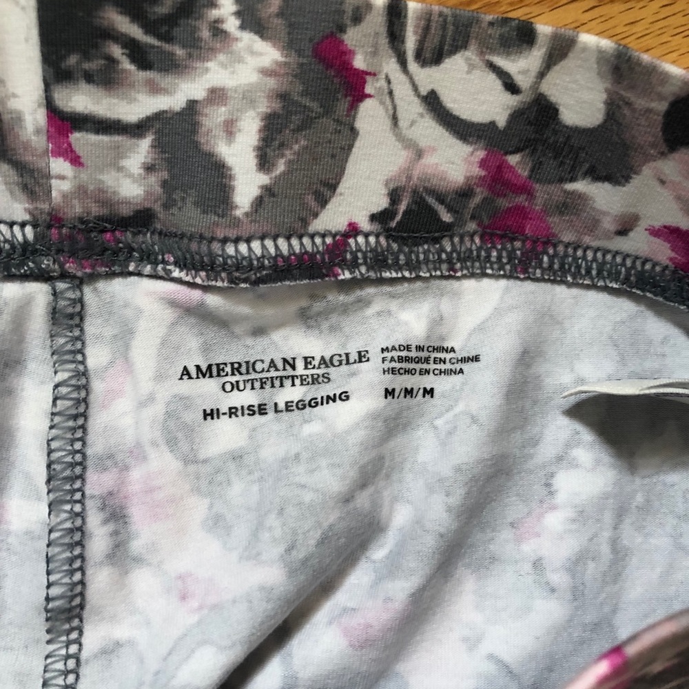 American Eagle Outfitters Floral Leggings - Black, Gray, Pink - Picture 3 of 3